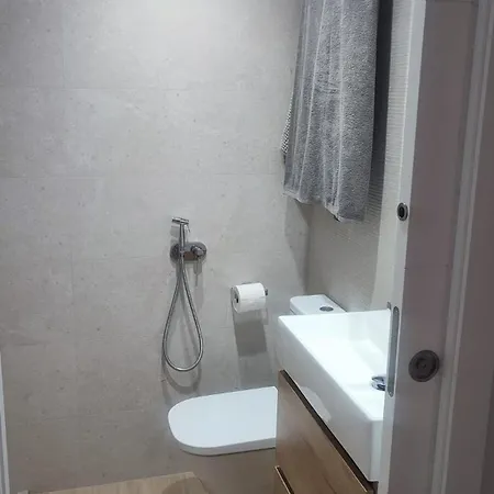 Ideal Familias - Apartamento De 3 Habitaciones Completamente Renovado Apartamento