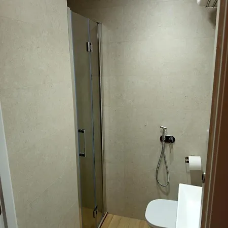 Ideal Familias - Apartamento De 3 Habitaciones Completamente Renovado *