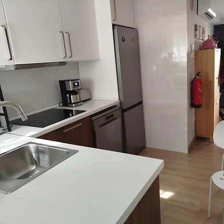 Ideal Familias - Apartamento De 3 Habitaciones Completamente Renovado Apartamento *